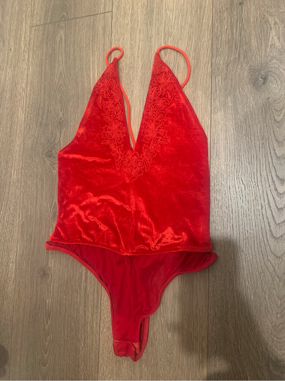 Free People Sexy Red Plunge V-Neck Lace Thong Love Bodysuit Size Small